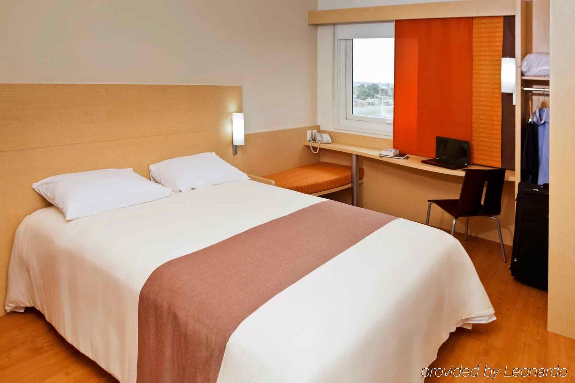 Ibis San Luis Potosi Hotel Exterior photo